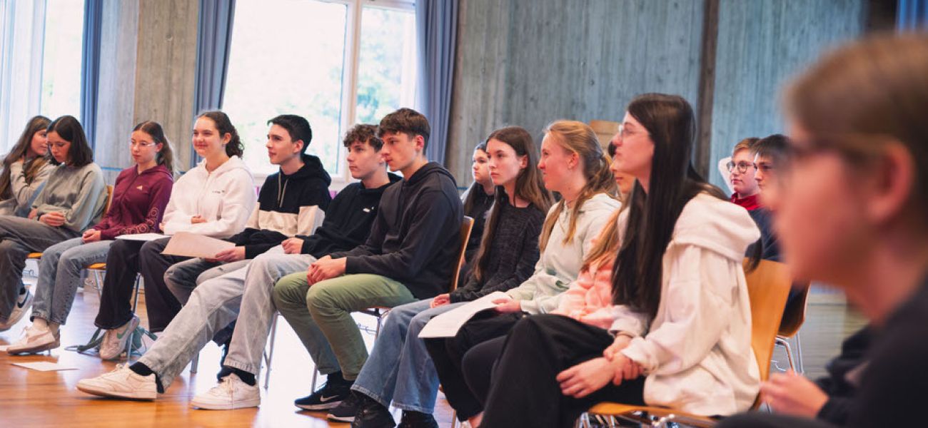 Begegnungsnachmittag der Firmlinge mit dem Firmspender