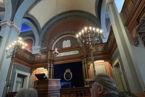 Die Thorarolle gilt als heilig